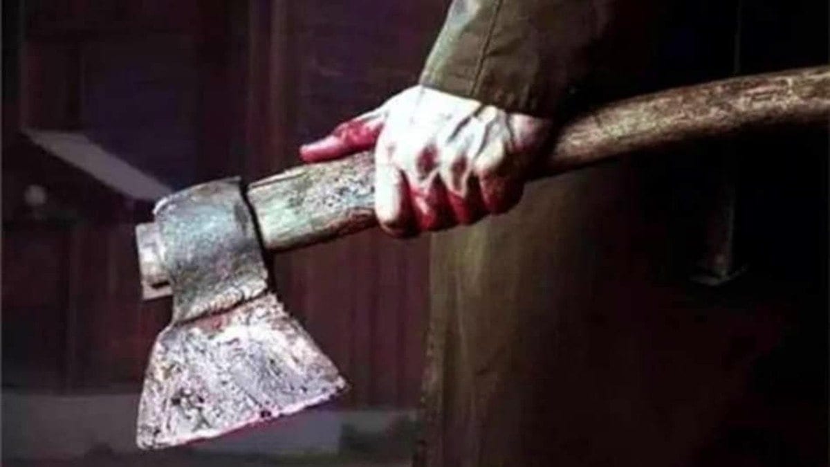 पलामू: ससुर ने दामाद को कुल्हाड़ी से काटा, शराब के बाद विवाद ने लिया खूनी मोड़, खेत में मिला शव