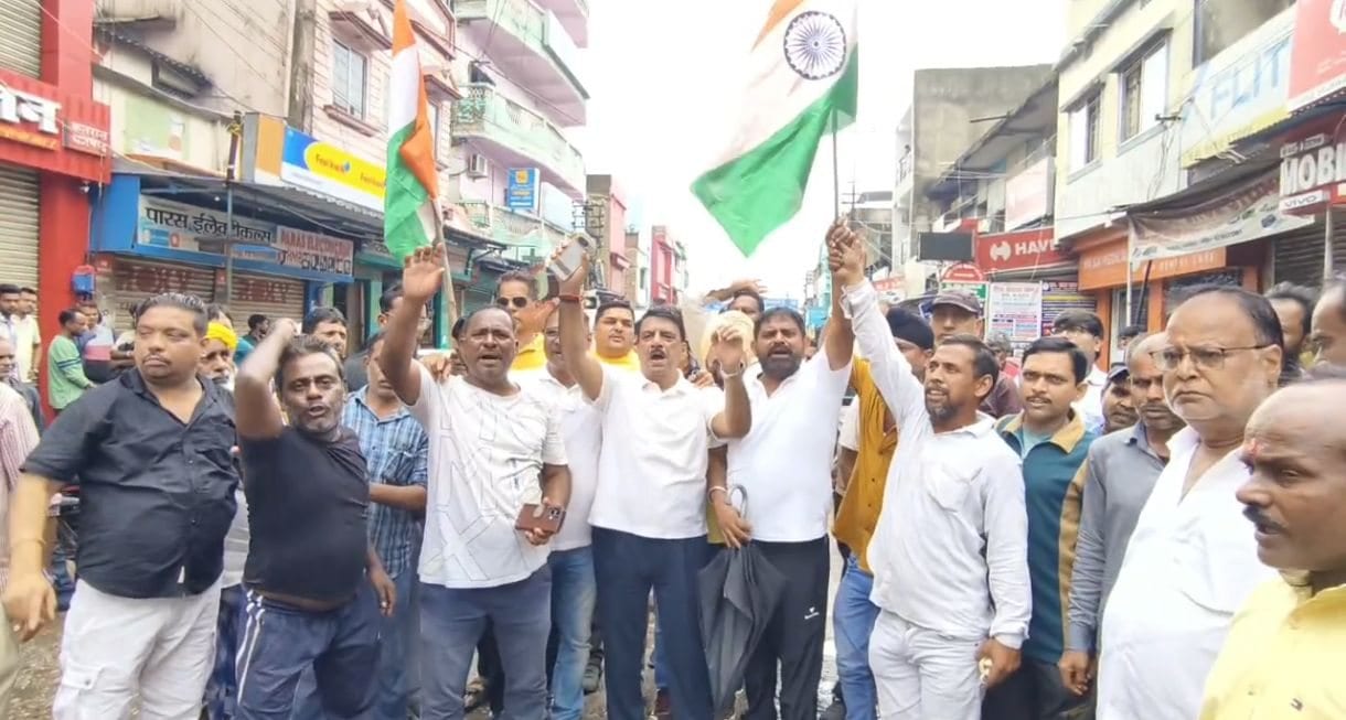 ढुल्लू महतो-चंद्रप्रकश चौधरी-शत्रुघन महतो से सवाल, क्यों बंद रहा कतरास, शहर बचाने को कुछ भी करने का ऐलान