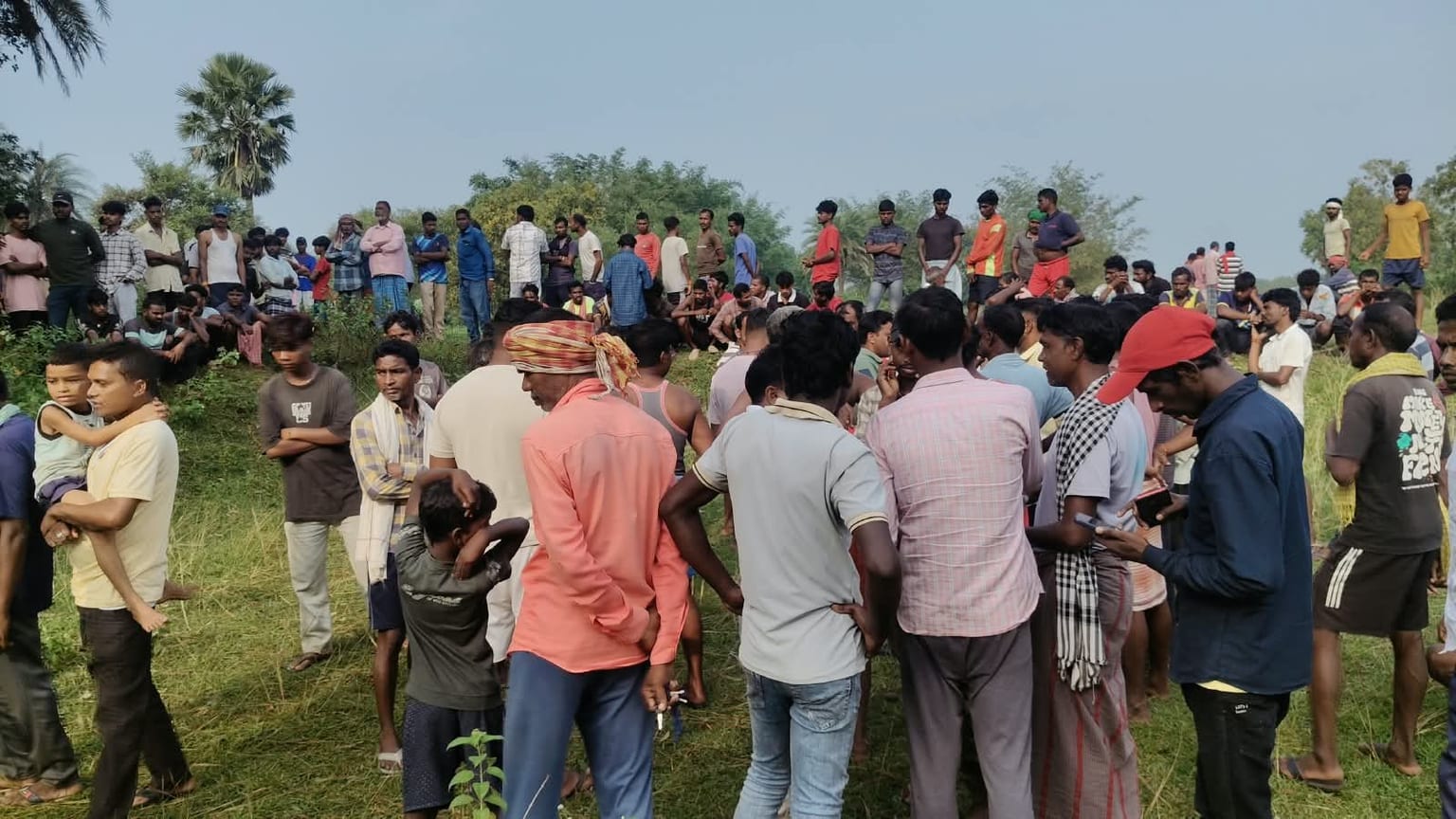 Breaking:हाथियों के झुंड का कहर, टुंडी में शिक्षक को कुचल कर मार डाला