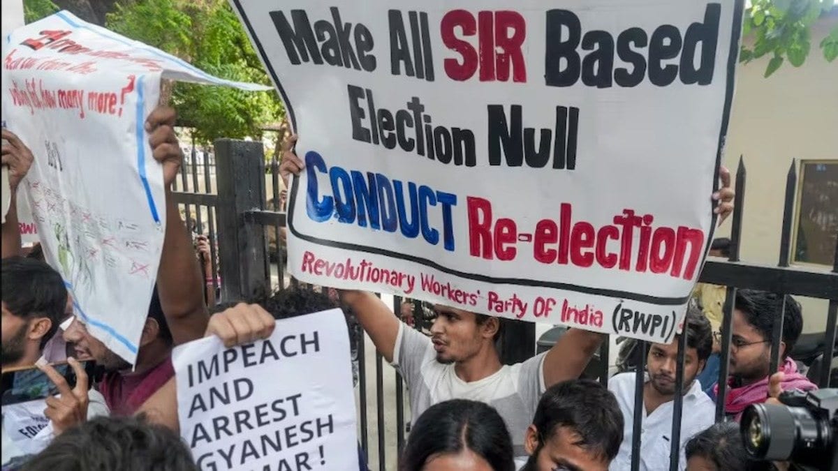 आज मुंबई से दिल्ली तक सड़क पर उतरेंगे कॉकरोच, ज्ञानेश कुमार के इस्तीफे की मांग