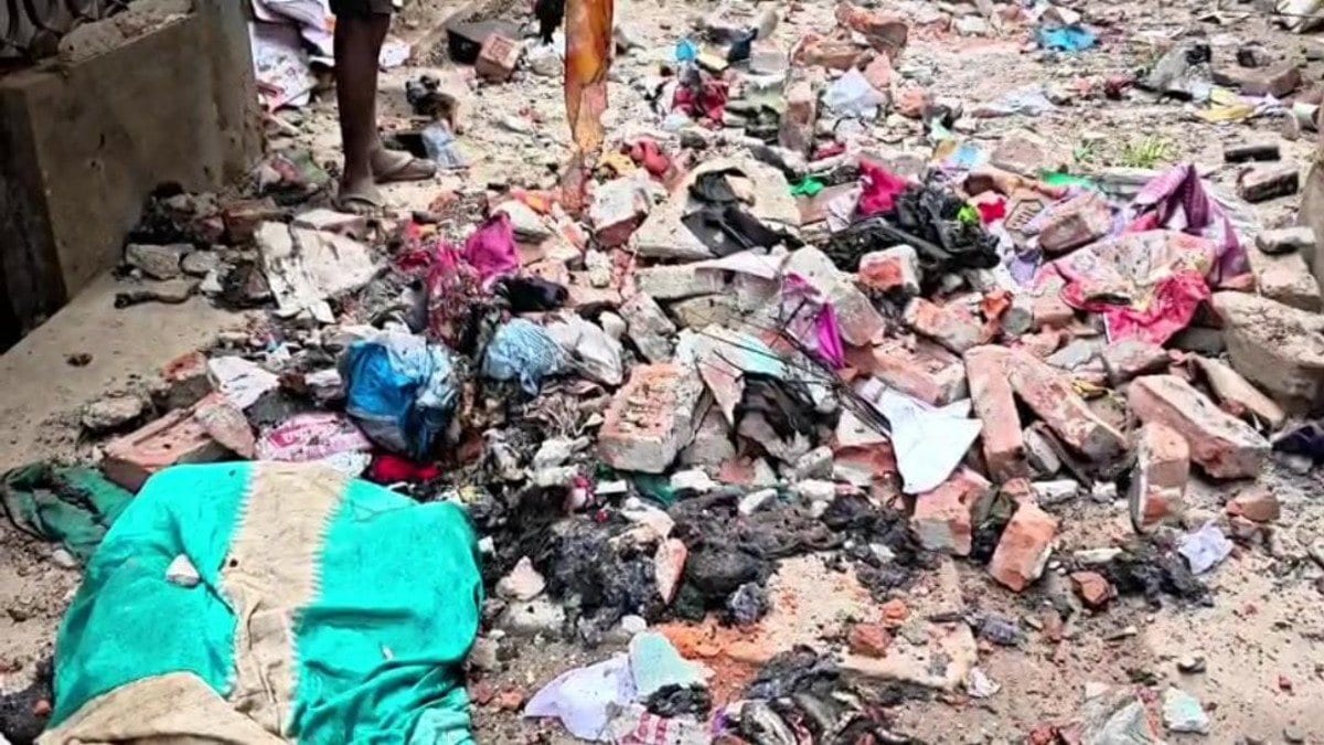 सिलेंडर ब्लास्ट से घर में लगी आग, 30 हजार रुपये नकद समेत सामान जलकर खाक, जानिए कहां का है मामला