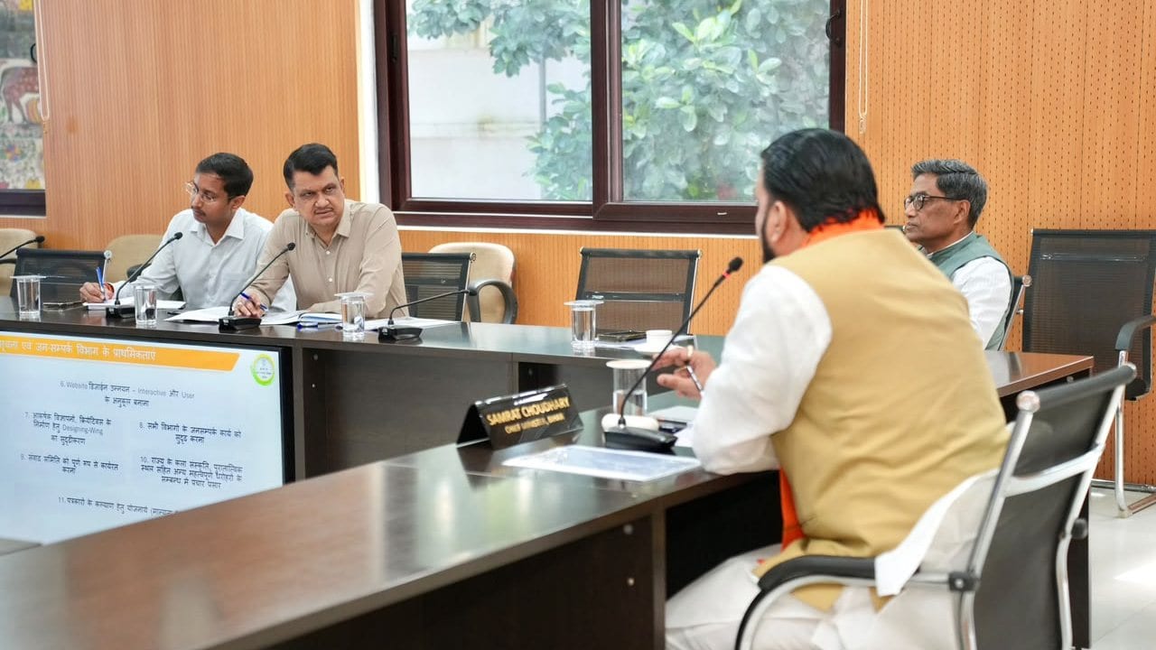 बिहार की सभ्यता और संस्कृति पहुंचे वैश्विक स्तर पर, सीएम ने कहा जनहित की योजनाएं भी लोगों तक समय से पहुंचे