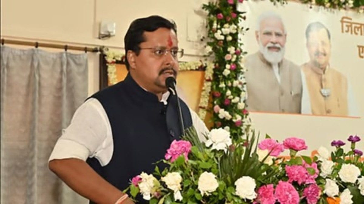 राष्ट्रीय अध्यक्ष नितिन नवीन पहुंचे हवेली बैंक्विट हॉल, संगठन को मजबूत करने और चुनावी रणनीति पर होगी चर्चा
