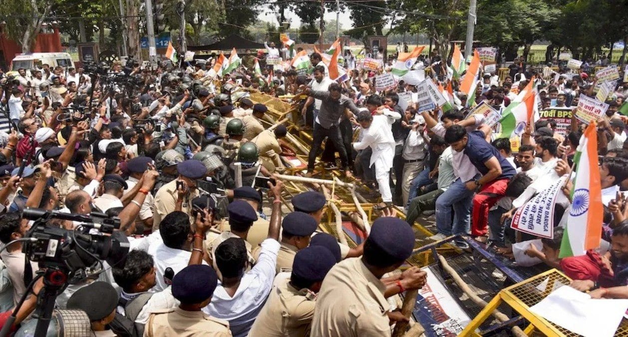 पटना में आज दरोगा अभ्यर्थियों का बड़ा प्रदर्शन, मुख्यमंत्री आवास घेरने की तैयारी, चप्पे-चप्पे पर पुलिस तैनात