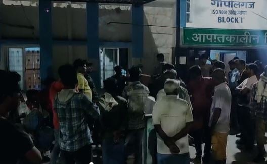 डॉक्टरों की लापरवाही ने ली वृद्ध की जान !  परिजनों ने जमकर किया हंगामा