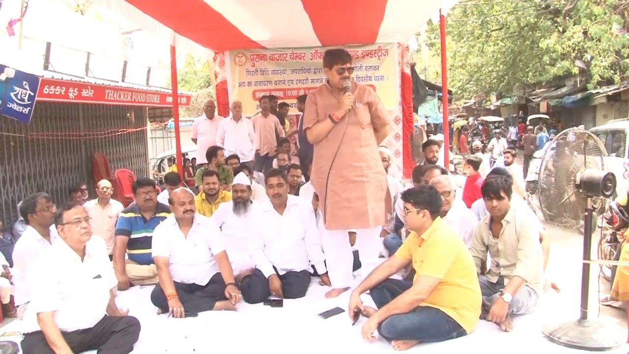 बोले राज सिन्हा,  एसएसपी साहब !  या तो अपराधियों की चुनौती को स्वीकार कीजिए या फिर सरेंडर कर दीजिए