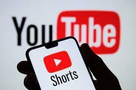 Youtube लाया :  ‘ग्रीन स्क्रीन’ फीचर, अब यूजर किसी भी वीडियो को बना सकेंगे अपना बैकग्राउंड