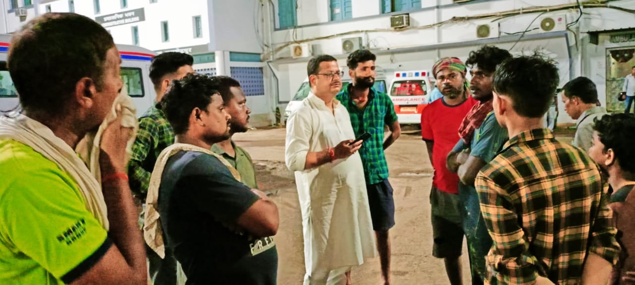 लौह नगरी जमशेदपुर में आकाशीय बिजली गिरने से मजदूर की मौत , पत्नी और बच्चों का रो रो कर बुरा हाल