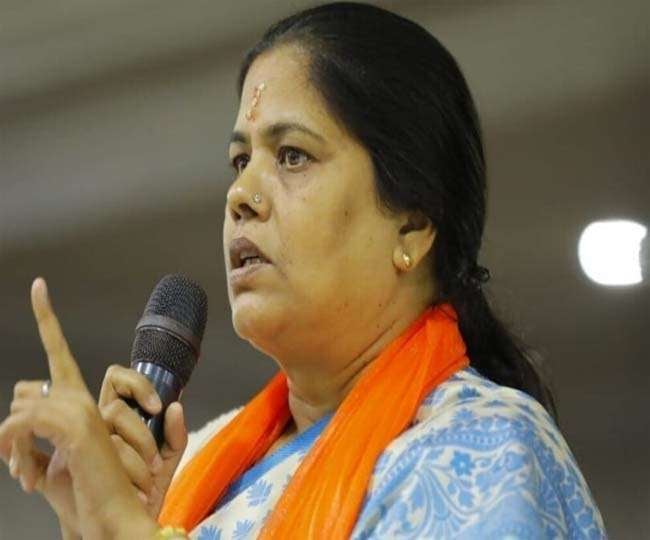 सिंह मेन्शन और रघुकुल के बीच जारी विवाद में कूदी निरसा विधायक ,कहा - जमसं का निबंधन रद्द करने की साजिश