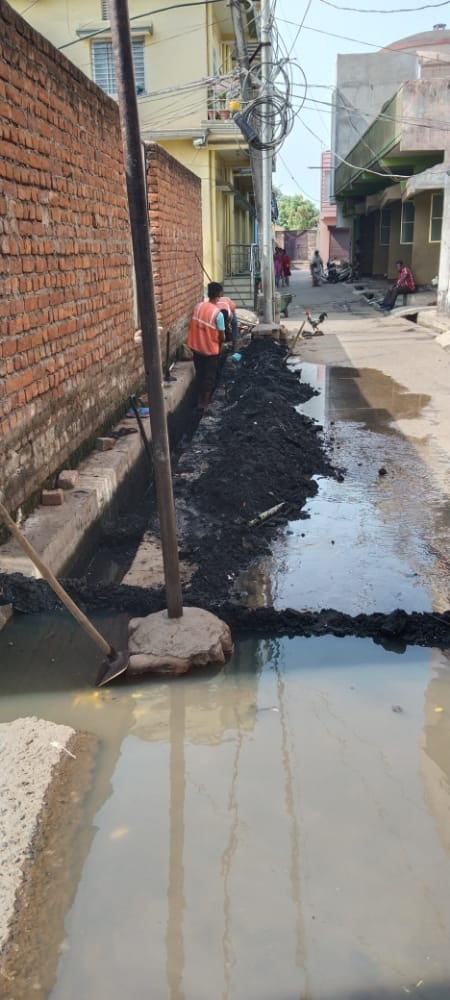 मॉनसून से पहले शहर की सफाई के लिए नगर निकाय के पदाधिकारियों को डीसी ने दिया निर्देश