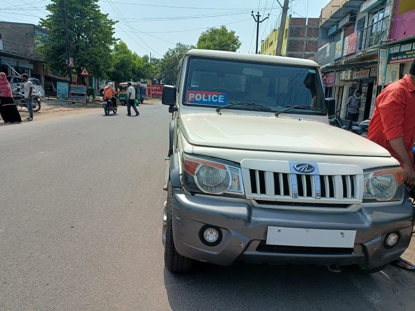 BIG BREAKING :  रंगदारी के लिए ठेकेदार के घर पर फायरिंग , आरोपियों की गिरफ्तारी के लिए छापेमारी शुरू