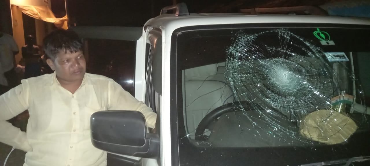 खरसावां के झामुमो विधायक दशरथ गगराई पर भाजपा नेता को पीटने का आरोप, अर्जुन मुंडा ने ट्वीट कर कार्रवाई की मांग की