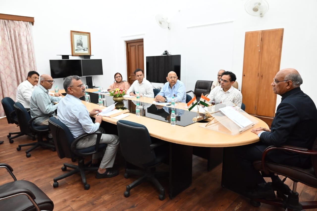राजभवन : उच्च शिक्षा विभाग को अपने काम में गति लानी होगी, राज्यपाल ने दी नसीहत,  अब कॉलेज के प्रिंसिपल की भी नियुक्ति राज भवन करेगा