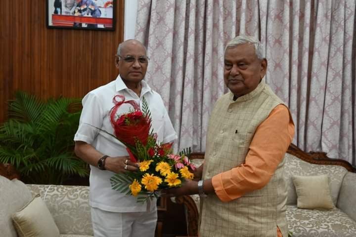 बिनोद बिहारी महतो विवि में स्थाई कुलपति नियुक्ति की मांग को लेकर राज्यपाल ले मिलेंं  भाजपा सांसद