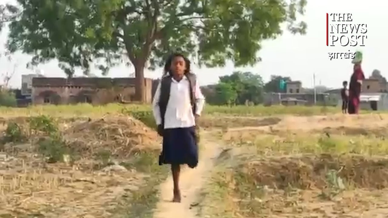 हादसे ने एक पैर छीना, पर नहीं छीन सका हौसला, एक पांव से 1 किमी तक जाती है स्कूल