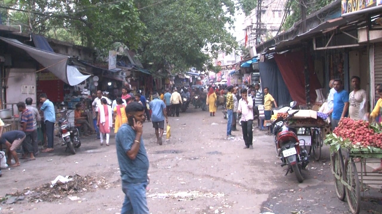 IMPACT: पुरानी बाजार में अतिक्रमण को लेकर सख्त हुआ नगर निगम, दुकानदारों को 24 घंटे का समय