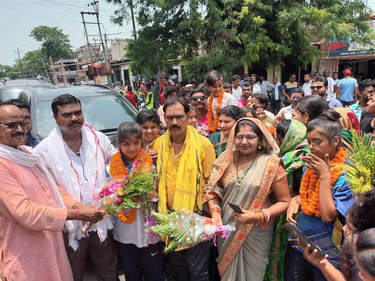 राष्ट्रीय तीरदांजी प्रतियोगिता में सिंदरी की 8 वर्षीय खुशी ने स्वर्ण पदक जीती