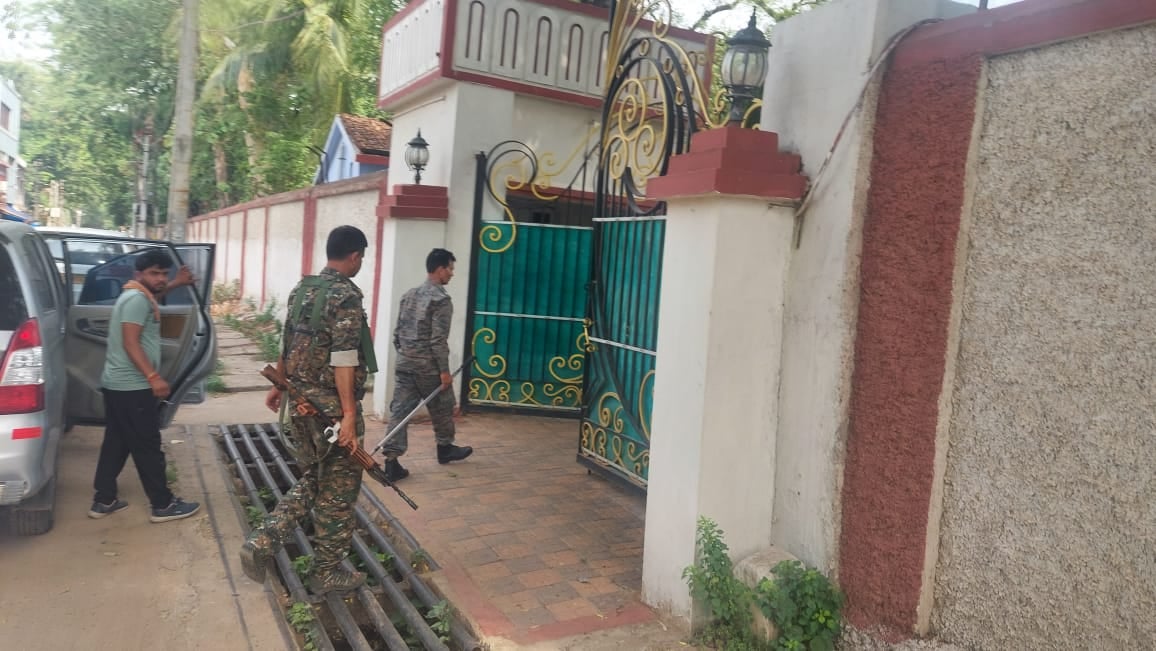 टीपीएसएल समूह के मालिक के आवास और हेड ऑफिस में आयकर विभाग का छापा