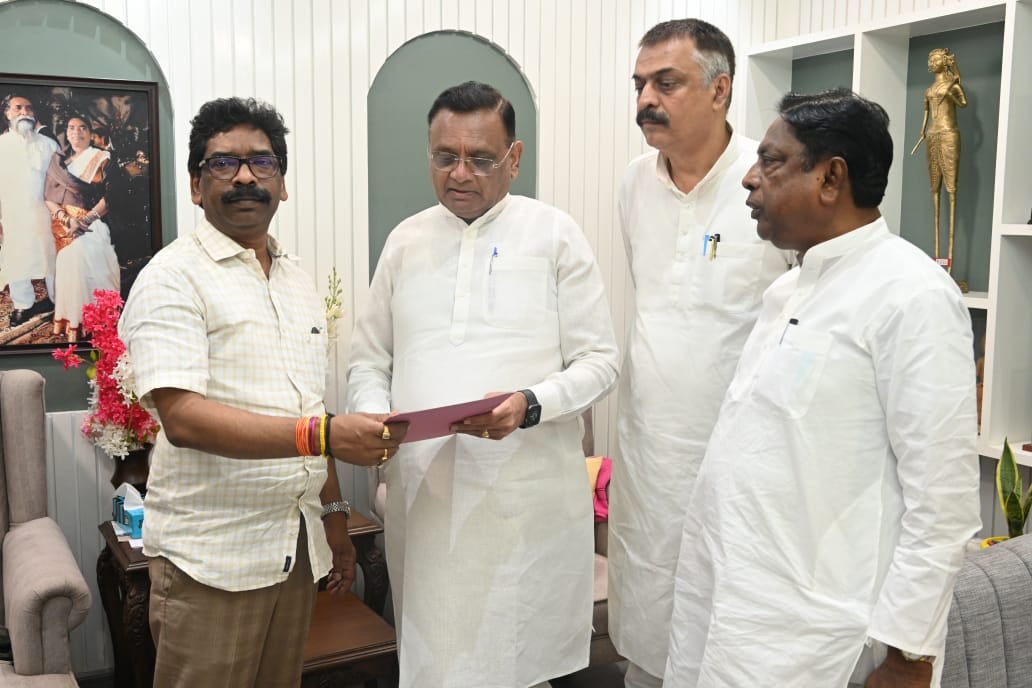 Live Update : 9 सदस्यीय समन्वय समिति  झारखंड सरकार को दिखाएगी विकास की राह, गुरुजी बने राज्य समन्वय समिति के अध्यक्ष