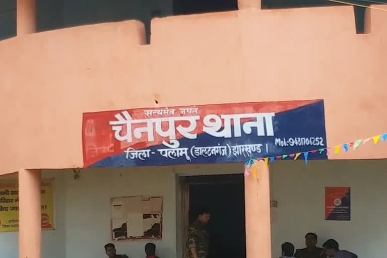 विजय जुलूस के दौरान हिंसा मामले में 26 लोगों पर FIR दर्ज, घटनास्थल पर सुरक्षा बल के जवान तैनात