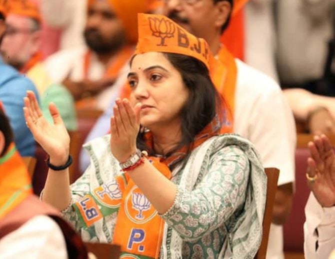 नूपुर शर्मा समेत दो बीजेपी नेता पार्टी की प्राथमिक सदस्यता से निलंबित