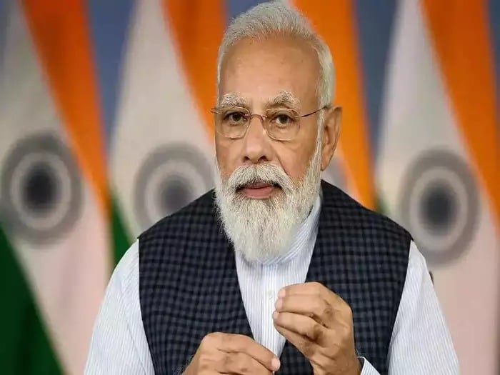 मोदी सरकार देगी अगले डेढ़ साल में 10 लाख नौकरी, कांग्रेस ने किया क्या तंज़ - जानिये