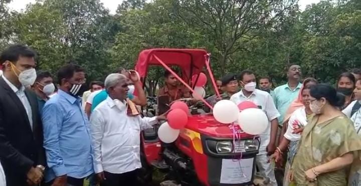 लिफ्ट इरिगेशन का जाल बिछाकर जिले के प्राकृतिक जल स्रोतों का पानी हर खेतों तक पहुंचाने की बड़ी योजना जल्द-मंत्री चंपई सोरेन