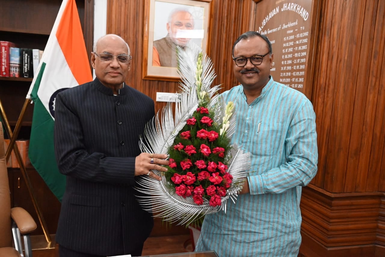 राज्यपाल से बिरंची नारायण ने झारसेवा पोर्टल के सुधार के लिए लगाई गुहार