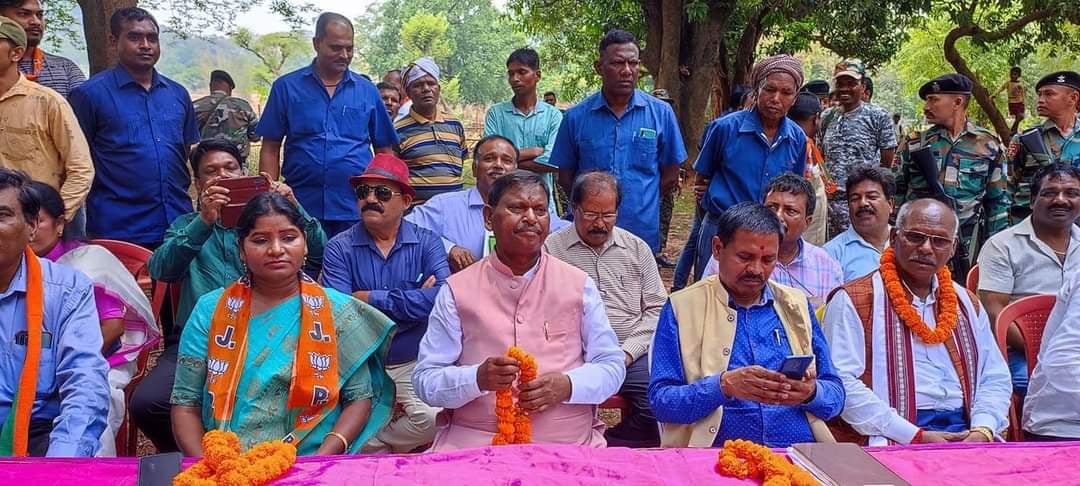 मोदी की अगुवाई में सुसंगठित और समावेशी तरीके से हो रहा आत्मनिर्भर भारत निर्माण- मांडर में बोले अर्जुन मुंडा