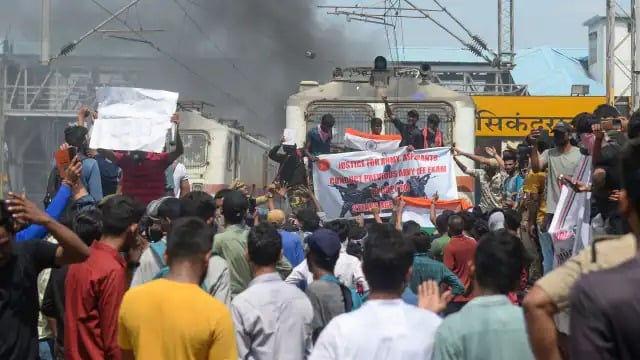 अग्निपथ को लेकर क्या कहते हैं राजनीतिक वीर, जानिए विपक्षी नेताओं के निकले बोल