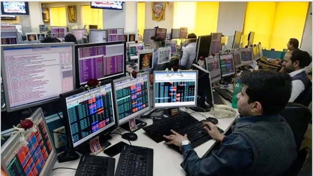 Reliance, Infosys, TCS  ने फिर संभाला शेयर बाजार, सेंसेक्स 1000 अंक से पार