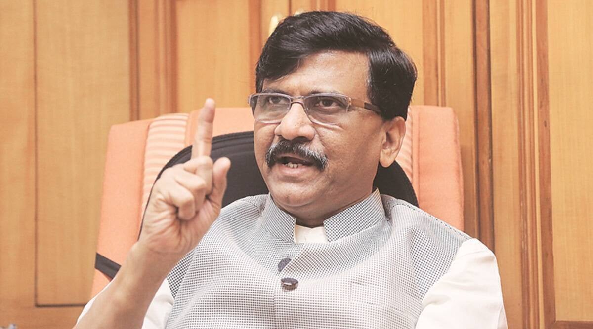 महाराष्ट्र में राजनीतिक संकट: क्या होगा आगे, इस पर टिकी सबकी निगाहें