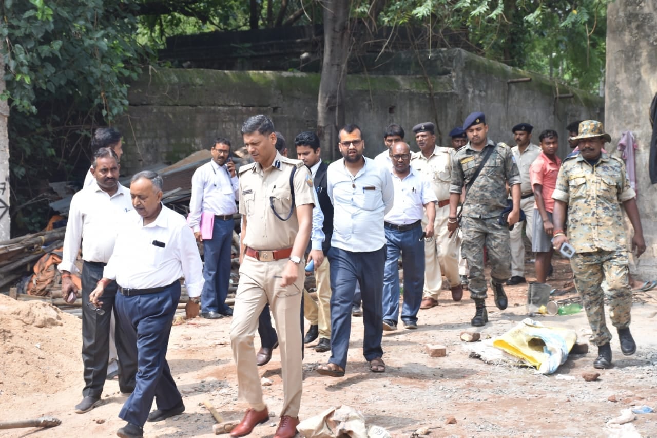 देवघर की घटना ने बढ़ाई चिंता, धनबाद कोर्ट परिसर की सुरक्षा बढ़ेगी