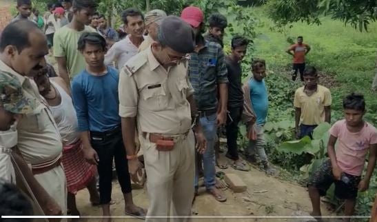 खेत से फ्लिपकार्ट डिलीवरी बॉय का शव बरामद,  साले पर हत्या का आरोप