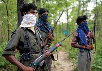 पोडाहाट जंगल में पुलिस को मिली बडी सफलता, पीएलएफआई का एरिया कमांडर मोदी गिरफ्तार