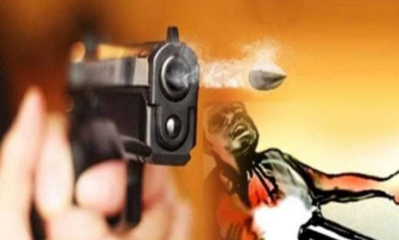 निकला था प्रेमिका संग तफ़रीह करने, गो'ली खाकर पहुंचा अस्पताल
