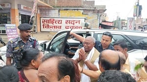 आदिवासी सुरक्षा मंच के छत्तीसगढ़ संयोजक गणेश राम पहुंचे गुमला, धर्मांतरण का किया विरोध