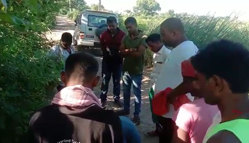 शर्मनाक: नवजात बच्ची को कलयुगी मां ने झाड़ियों में छोड़ा, पुलिस ने चाइल्ड लाइन को किया सुपुर्द