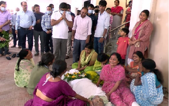 मुख्यमंत्री के निजी सहायक अशोक सिन्हा का निधन, CM हेमंत ने जतायी परिजनों के प्रति गहरी संवेदनाएं