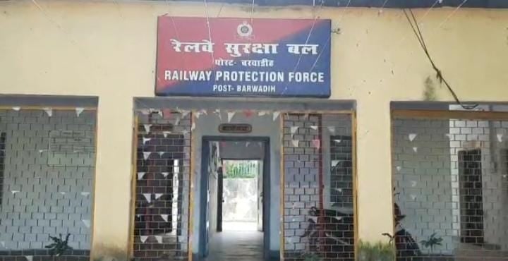 रेल दुर्घटना और आपदा से निपटने के लिए आरपीएफ ने किया मॉक ड्रिल