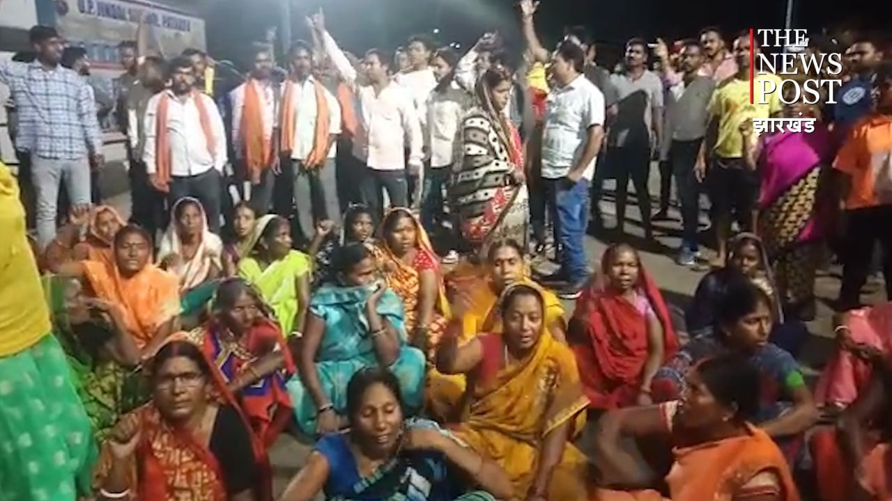 ट्रेलर की चपेट में आने से युवक की मौ'त, परिजनों ने घंटों किया जिंदल स्टील का गेट जाम