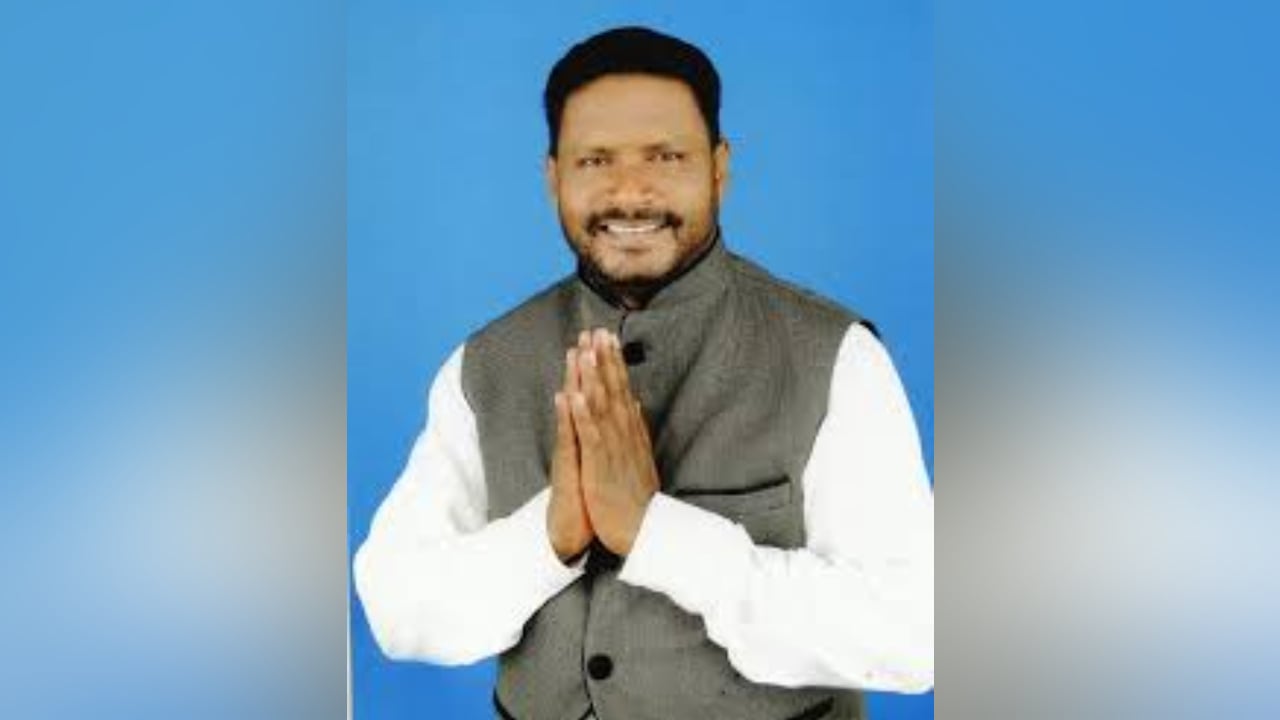 खरसांवा विधायक दशरथ गागराई को दो मामलों में एक–एक साल की सजा, 11 साल पुराना है मामला