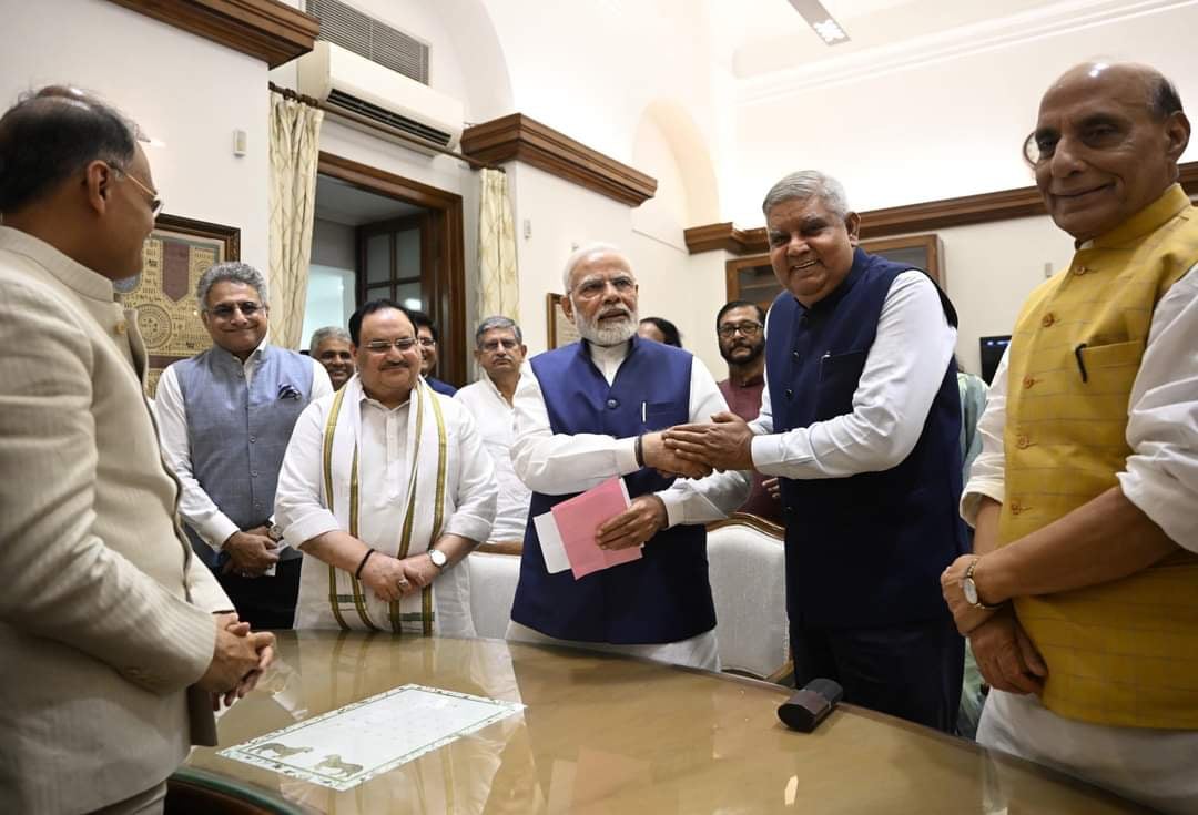 उपराष्ट्रपति चुनाव : एनडीए प्रत्याशी जगदीप धनखड़ ने नामांकन दाखिल किया