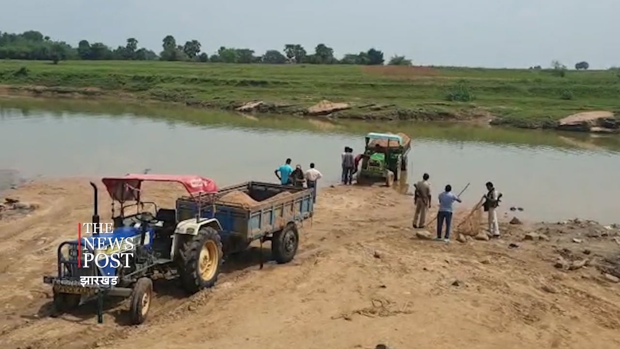 दिन के उजाले में बेखौफ बालू का अवैध उत्खनन और तस्करी जारी, छापामारी कर औपचारिकता निभा रहा विभाग