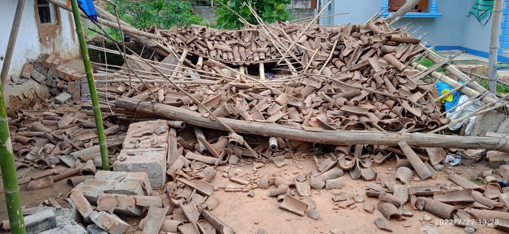 सिमडेगा में छपरी गिरने से मां-बेटे की दर्दनाक मौत