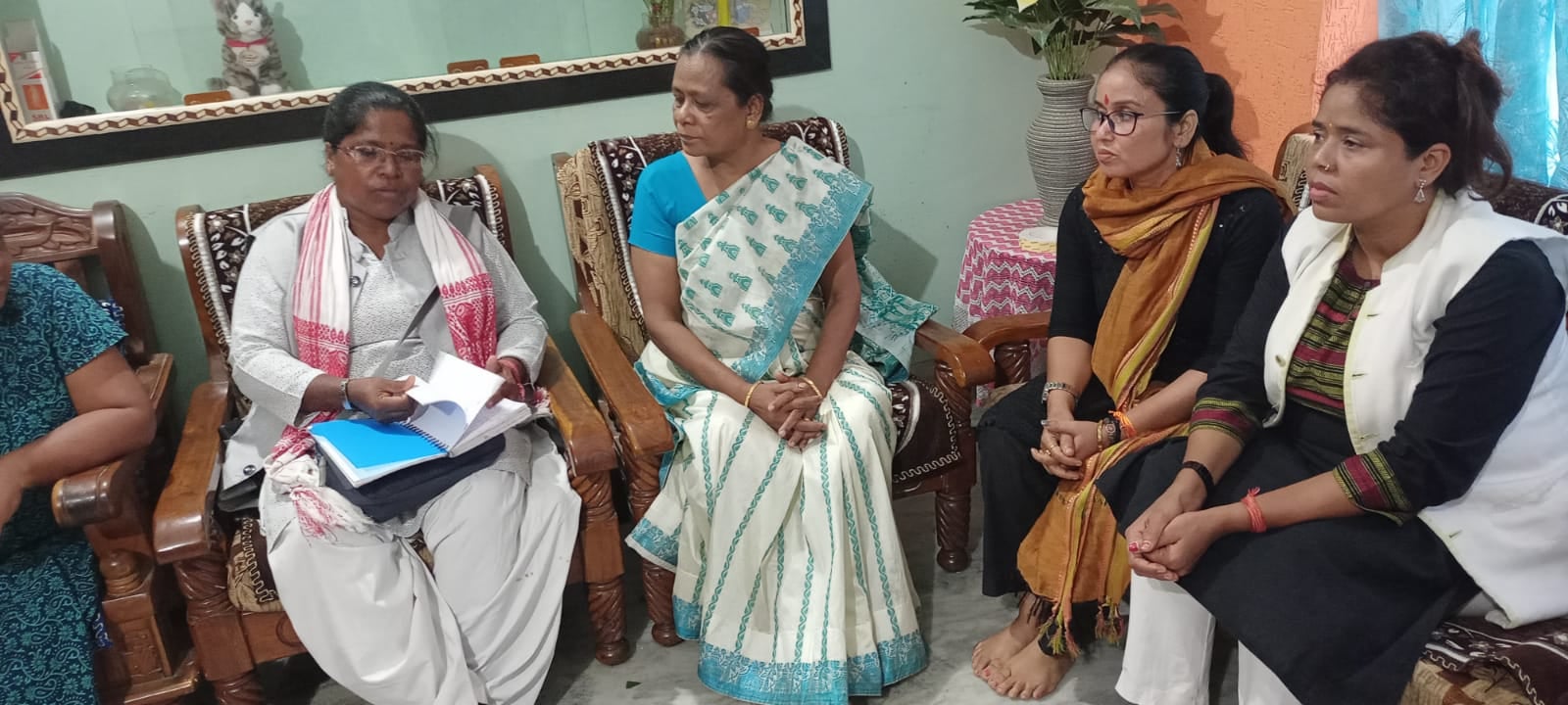 बेटियां अपनी काबिलियत से आगे बढ़ती हैं तो साजिश के तहत उसकी ह'त्या कर दी जाती है: आरती कुजूर