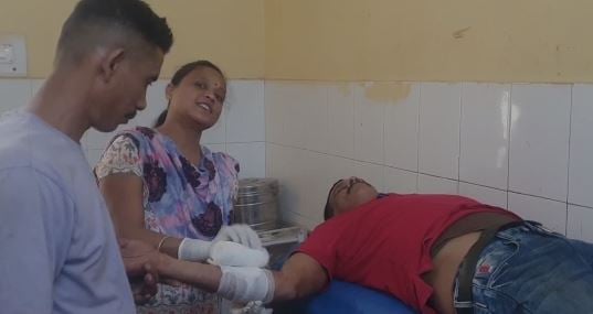 CRPF जवानों से भरा 407 वाहन पलटा, एक दर्जन से ज्यादा जवान घायल