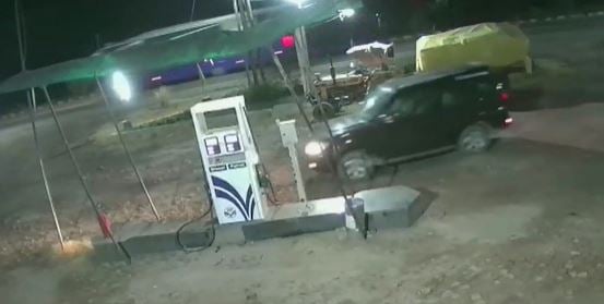 पेट्रोल की बढ़ती महंगाई ने अच्छे घराने के लड़के को बनाया पेट्रोल चोर