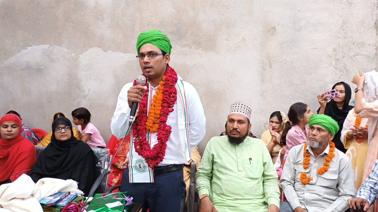 गांव से पढ़ाई कर भी बना जा सकता है अफ़सर- जेपीएससी में 61 वा रैंक लाने वाले आकिब जावेद ने कहा