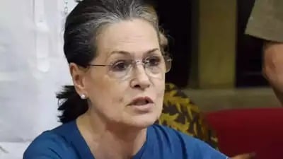 सोनिया गांधी से ED की पूछताछ, कांग्रेसियों का सड़क पर प्रदर्शन